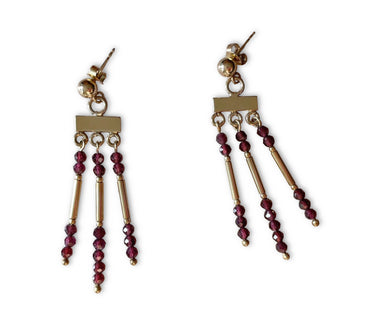 Crotalia Ohrringe mit vergoldetem 925 Silber und Granatsteinen