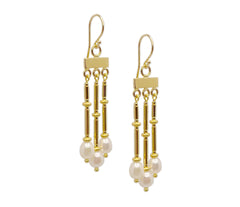 Crotalia Ohrhänger mit vergoldetem 925 Silber und Zuchtperlen