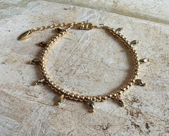 Vergoldetes 925 Silber Armband mit Hämatiten und Glasperlen