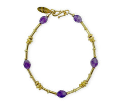 Vergoldetes 925 Silber Armband mit lila facettierten Amethysten