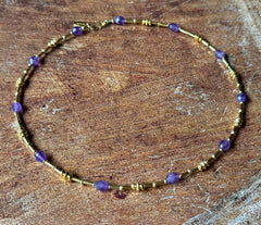 Vergoldetes 925 Silber Collier mit facettierten lila Amethysten