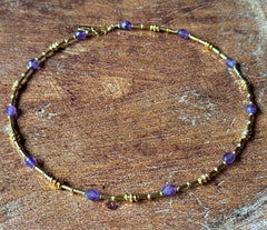 Vergoldetes 925 Silber Collier mit facettierten lila Amethysten