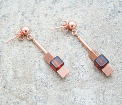 Elegante kirschrote Bernstein Ohrringe aus Rosegold überzogenen 925 Silber