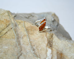 Geschwungener moderner 925 Silber Bernstein Ring