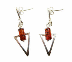 925 Silber Bernstein Ohrringe Ohrstecker mit Dreiecksform und Cognacfarbe