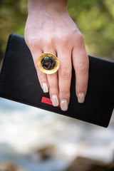 Runder vergoldeter 925 Silber Ring mit flachem Bernstein in Cognacfarbe