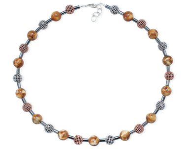 Braunes Bernstein Collier mit glitzernden Zirkonen und Hämatit