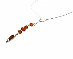Zierliche längliche Silber Bernstein Kette in Cognac-Farbe