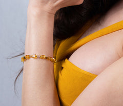 Elegantes Armband mit gelben Bernstein-Cubes und vergoldeten 925 Silber Dreiecken