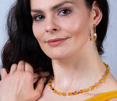 Vergoldete elegante Bernstein Ohrstecker aus 925 Silber Dreiecken