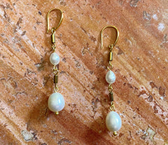 Vergoldete 925 Silber Ohrringe mit Hämatit und Zuchtperlen