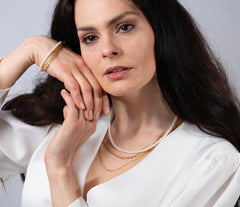 Vergoldetes mehrreihiges 925 Silber Collier mit weißen Zuchtperlen