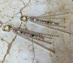 Lange Klappbrisuren Ohrringe mit 925 Silber Ketten und Turmalinsteinen