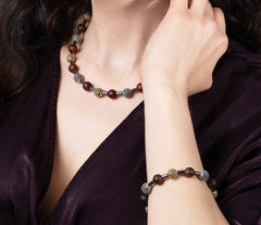 Gelbes Bernstein Armband mit glitzernden Zirkonen